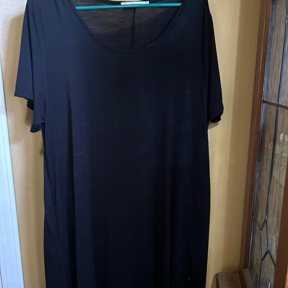 Casual Black Dress with Pockets - Picture 1 of 1